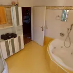 Apartamento Quiet Close To Town *