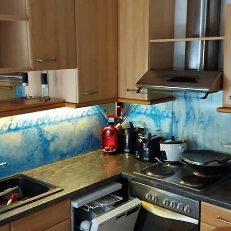 Апартаменты Quiet Close To Town *